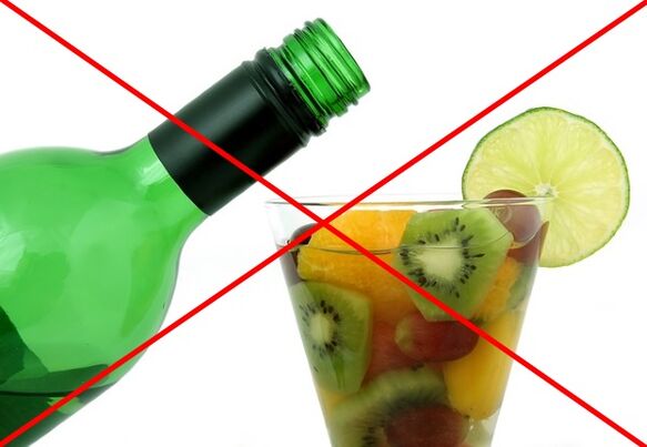 Când urmează o dietă leneșă, nu este recomandat să bei alcool